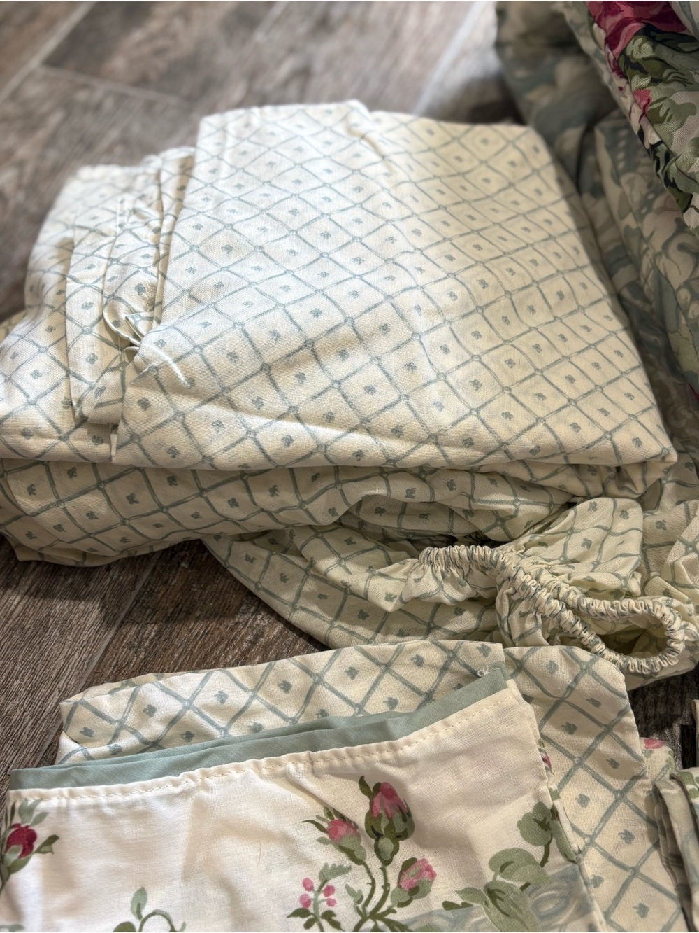 Vtg WestPoint Stevens Rose Trellis Full/Double Comforter & Sheet Set 7 Pc Floral - Picture 5 of 11